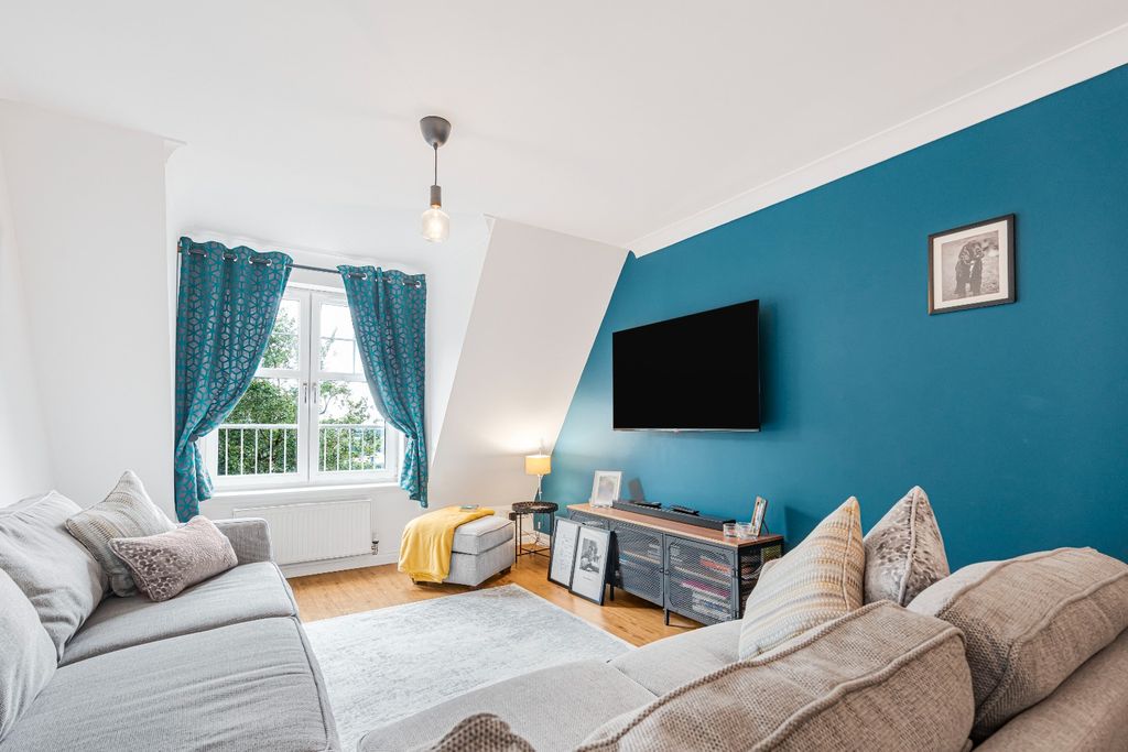 Property photo 2 of 20 4482343