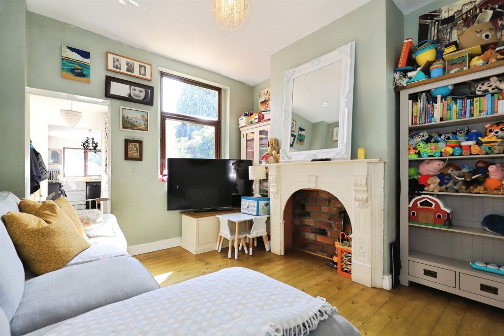 Property photo 2 of 17