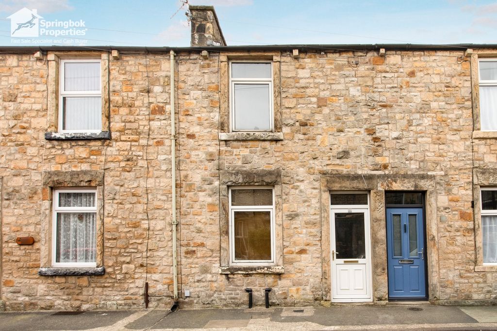 Property photo 1 of 18 Front View