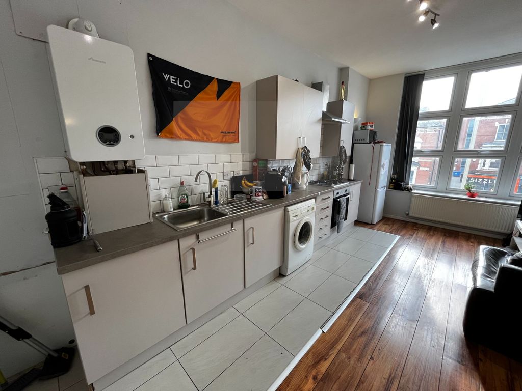 Property photo 2 of 7 Photo 7