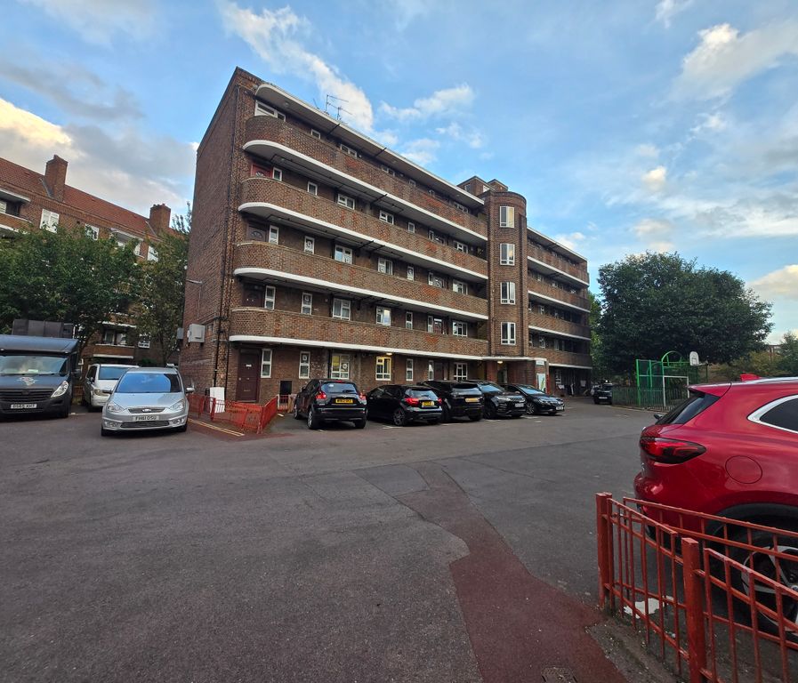Property photo 1 of 7 Dent House