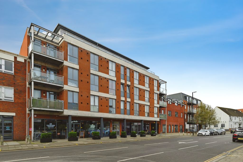 Property photo 1 of 13 Front View