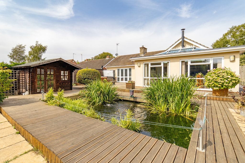 Property photo 3 of 42 3767908