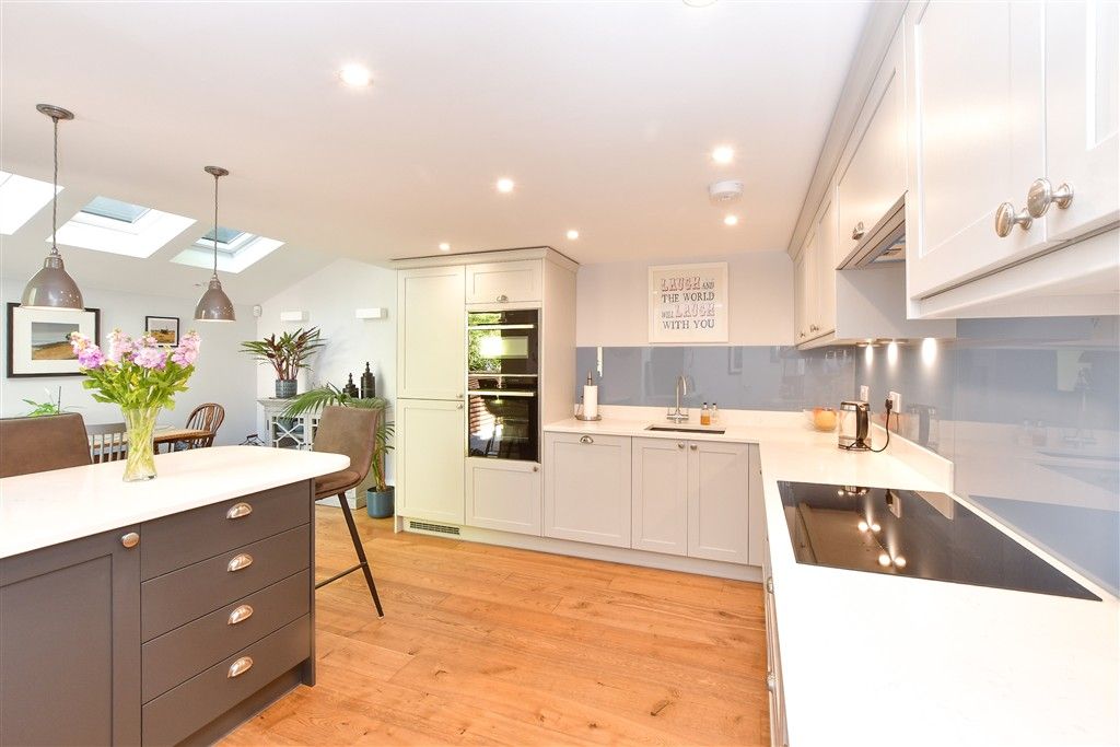 Property photo 3 of 14 Kitchen/Breakfast Room