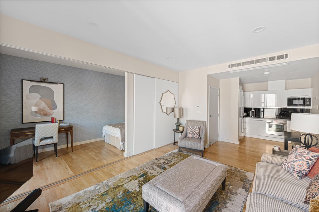 Property photo 1 of 12 Image