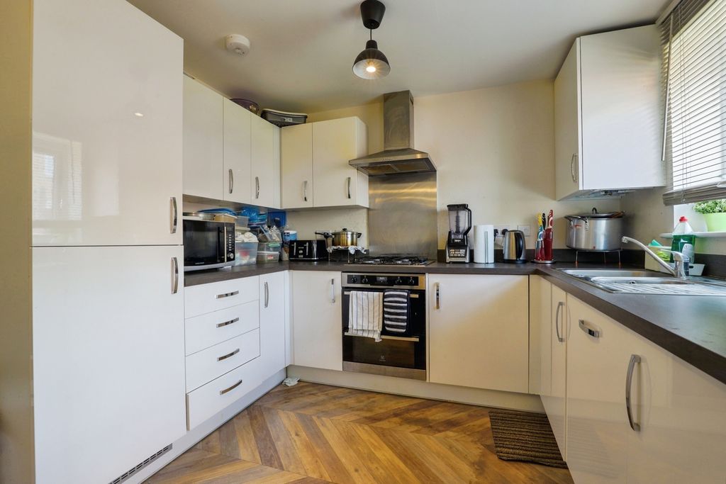 Property photo 3 of 14 Pbox-Img.Jpg