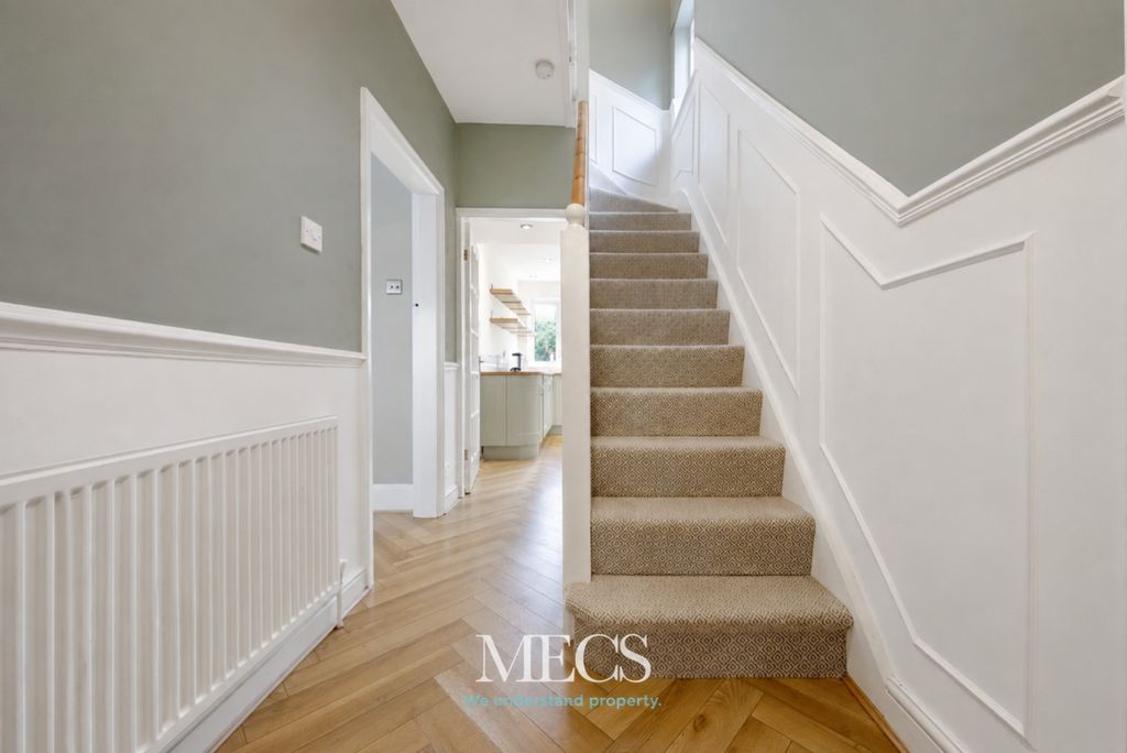 Property photo 3 of 19 4663304