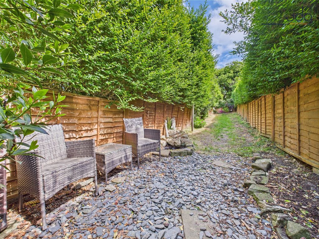 Property photo 2 of 16 Garden