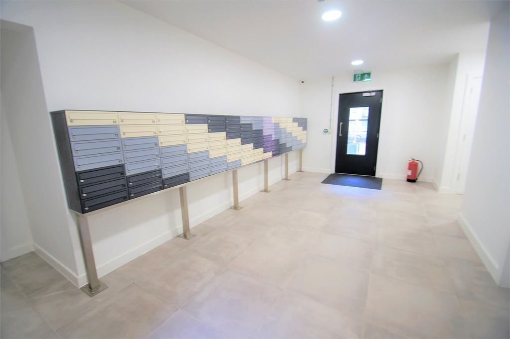 Property photo 3 of 3