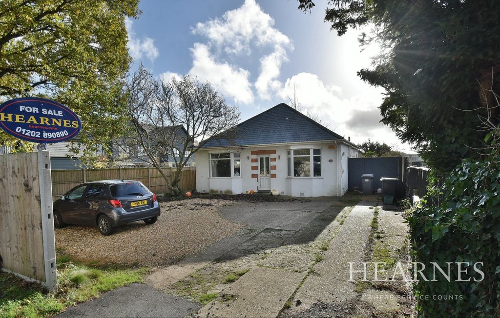 Property photo 2 of 21