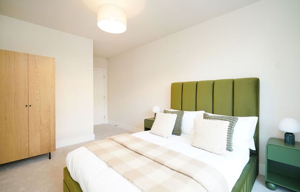 Additional image 5 of 2 bed flat for saleApartment 5 Lydgate Green, Lydgate Lane, Crosspool S10