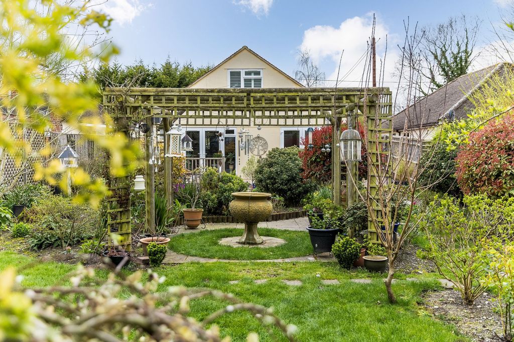 Property photo 1 of 29