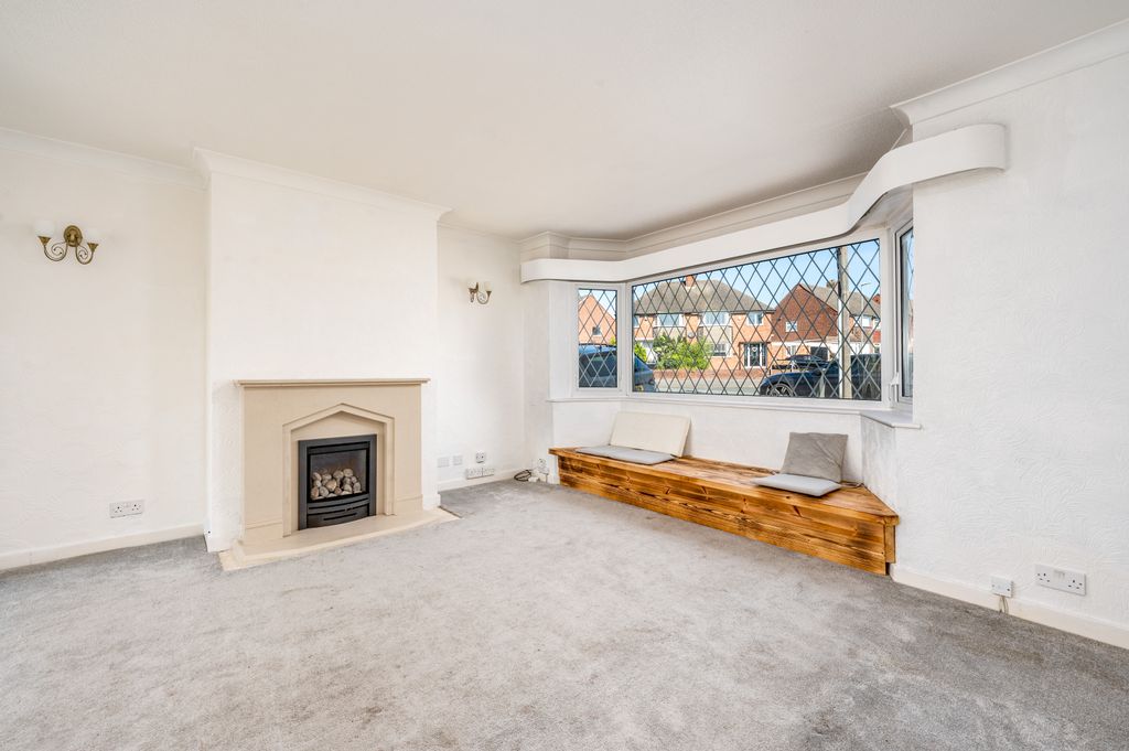 Property photo 3 of 35 02