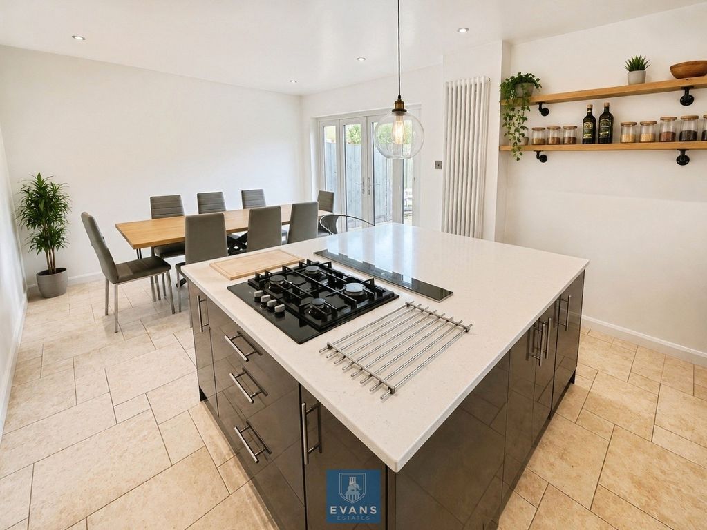 Property photo 3 of 15 Kitchen/ Diner