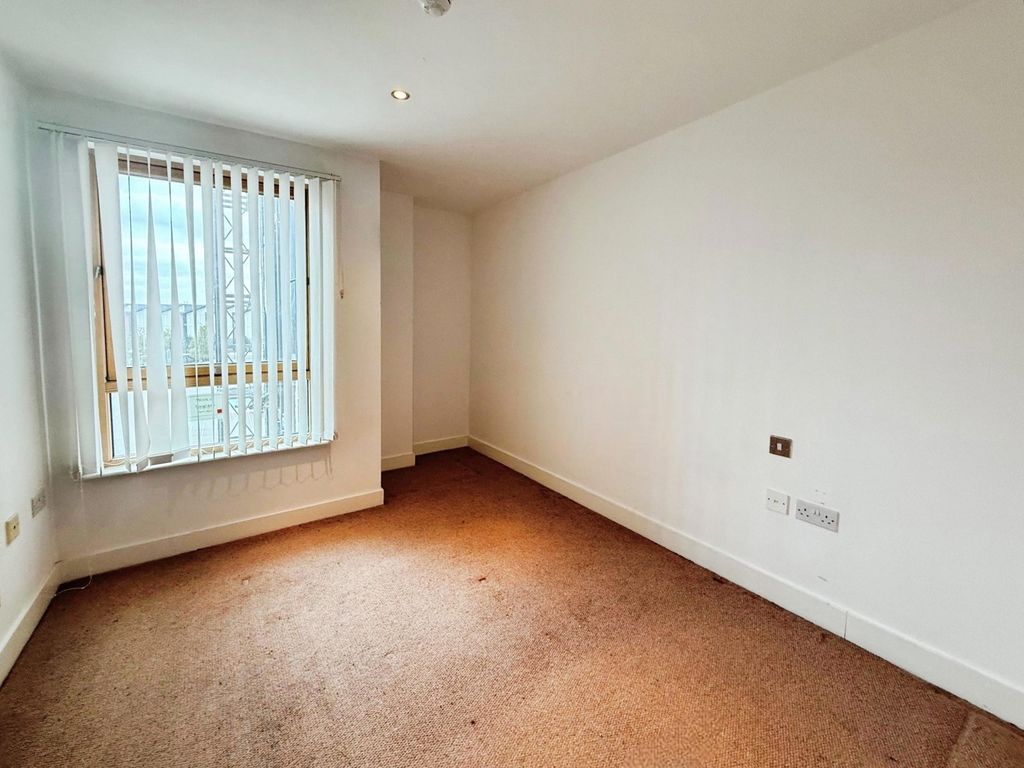 Property photo 3 of 4 Picture No. 04