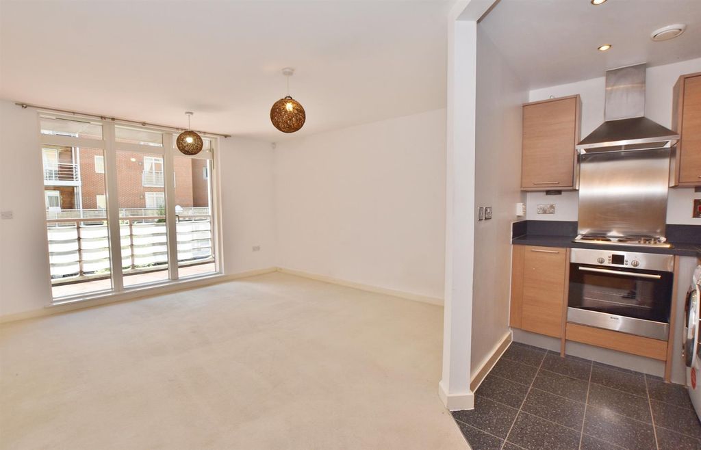 Property photo 3 of 11 14042.Jpg