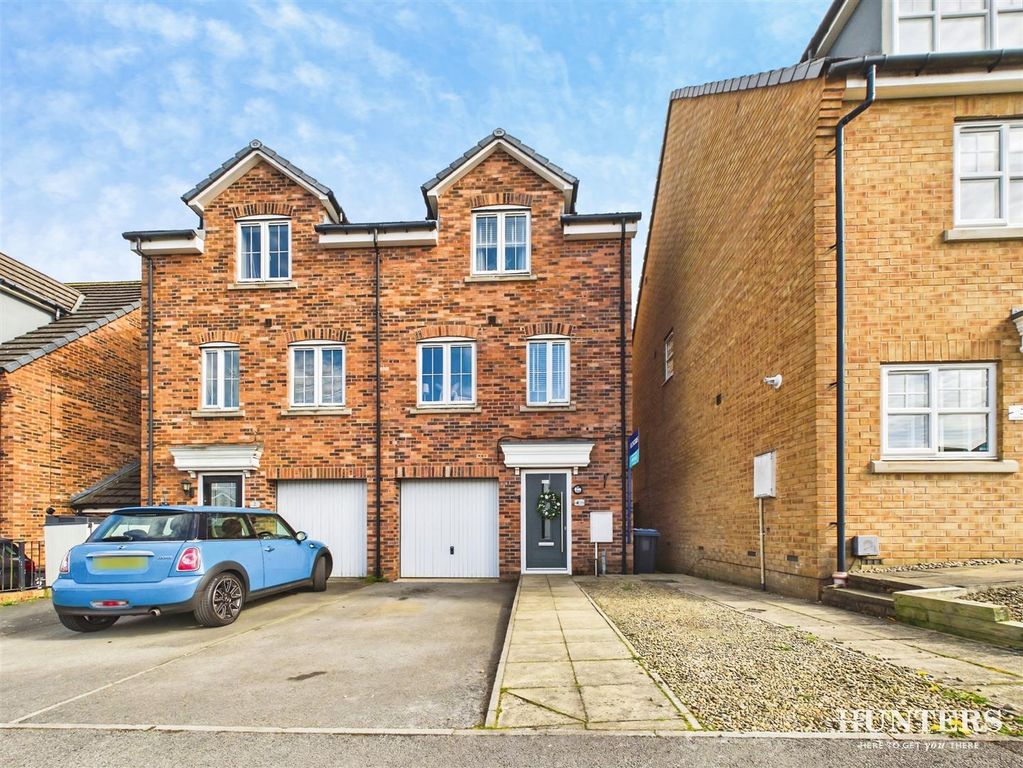 Property photo 1 of 23 68B13104-c6Da00E792Cef34_100_Cam05287G0-Pr0188-Sti