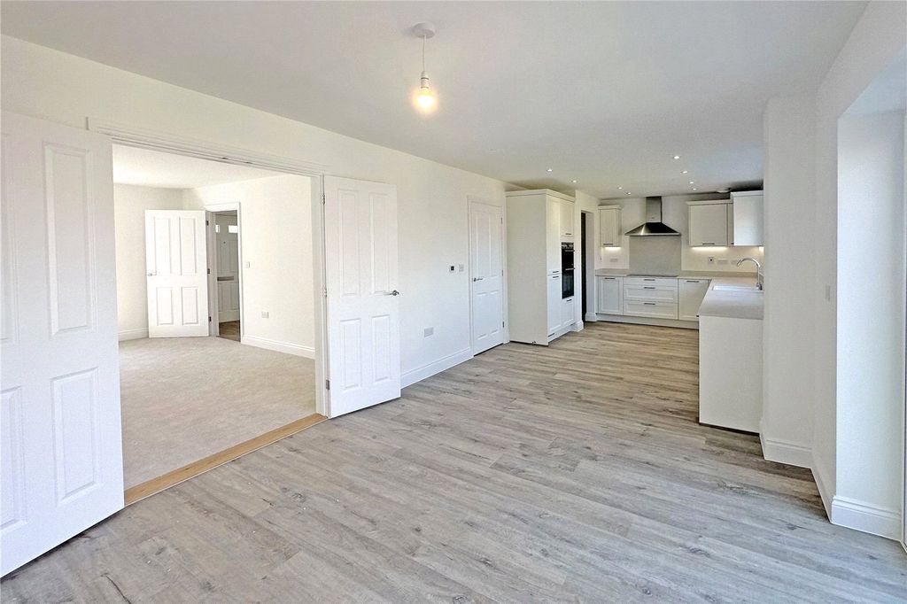 Property photo 3 of 10 Picture No. 19