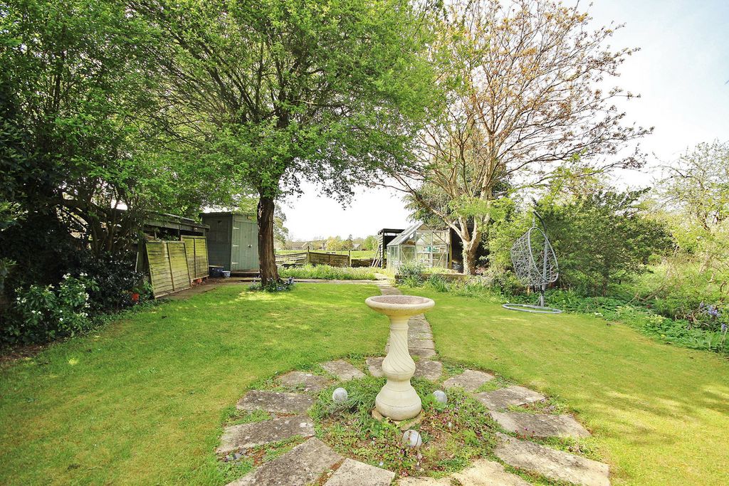 Property photo 3 of 25