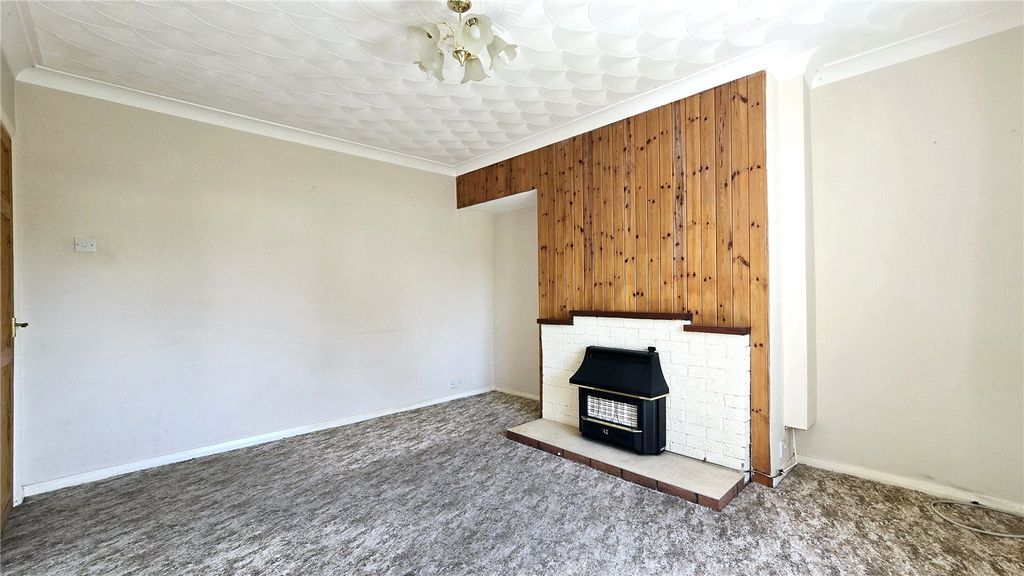Property photo 2 of 18 Picture No. 29