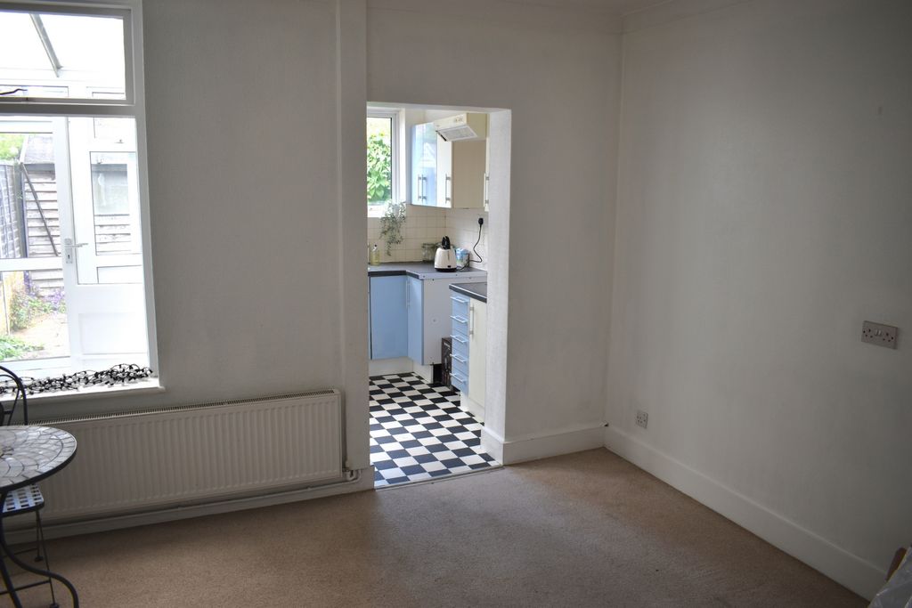 Property photo 3 of 8 Dining Room