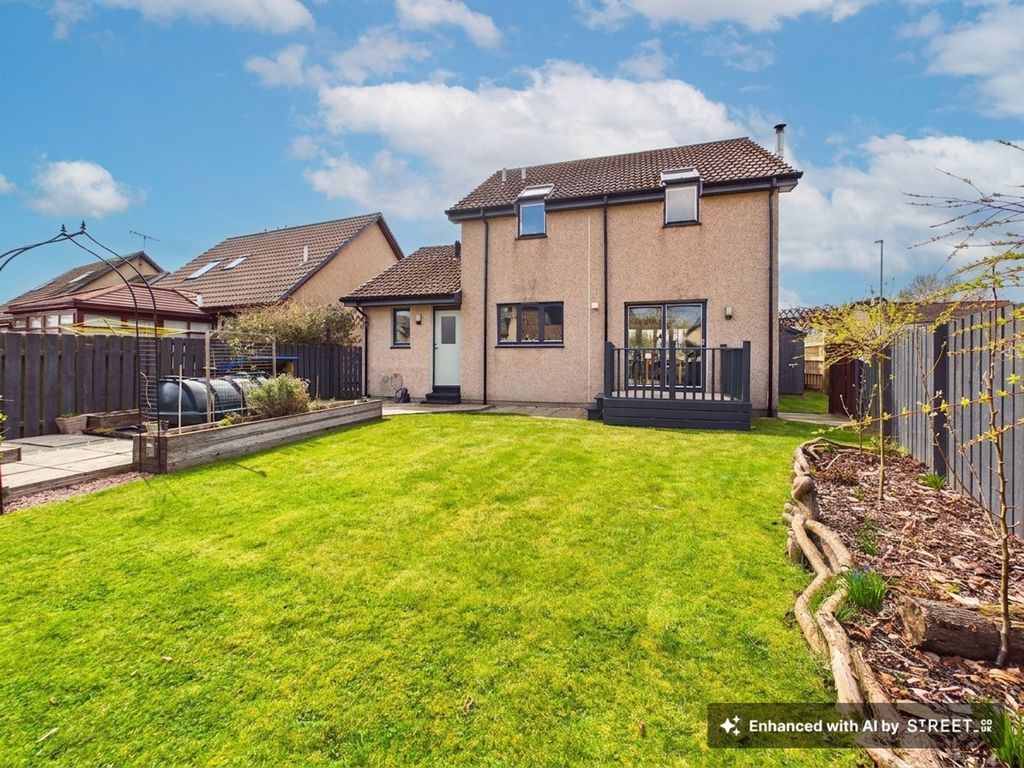 Property photo 2 of 24 Rear