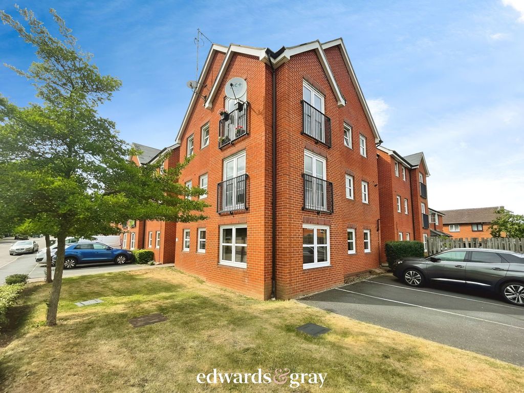 Property photo 1 of 11