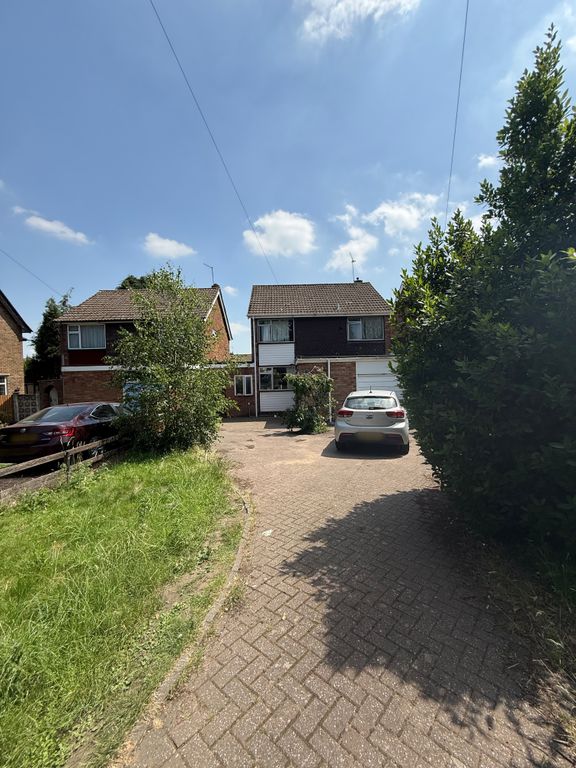 Property photo 2 of 11 6660Ad8A-Cb92-479B-B31E-C6C09947C441