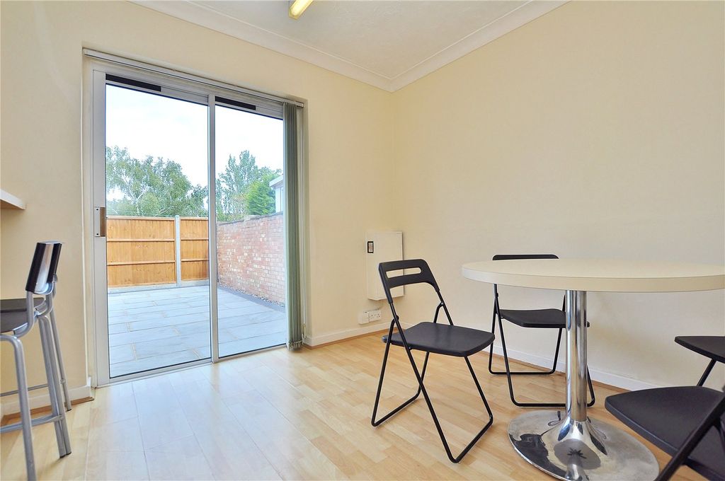 Property photo 3 of 8 Picture No. 22