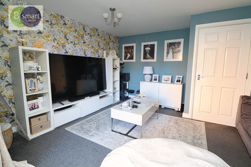 Property photo 3 of 18 Img_2485