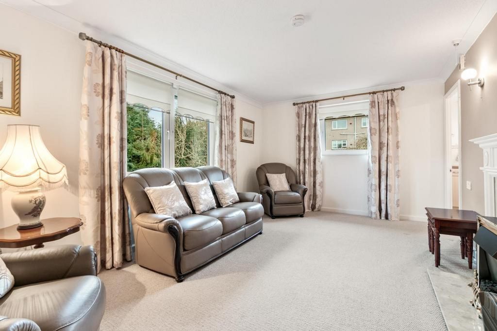 Property photo 2 of 22