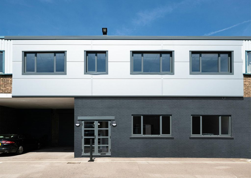 Property photo 1 of 11 Penfold Unit K External.Jpg