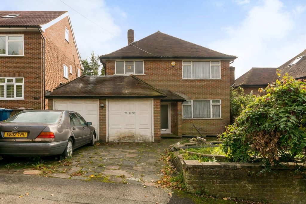 Property photo 1 of 13