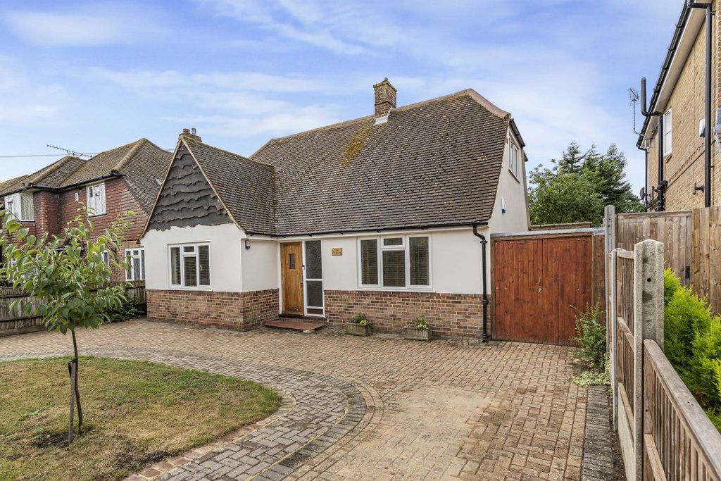 Property photo 1 of 20