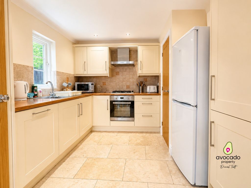 Property photo 2 of 19 5327594