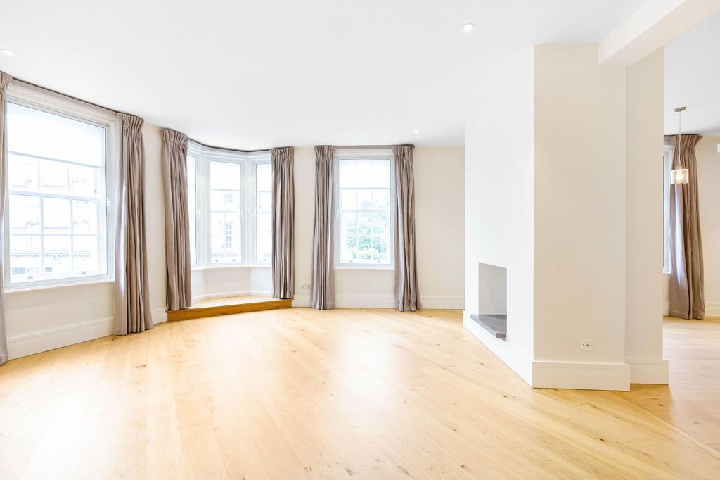 Property photo 3 of 14 Reception Room