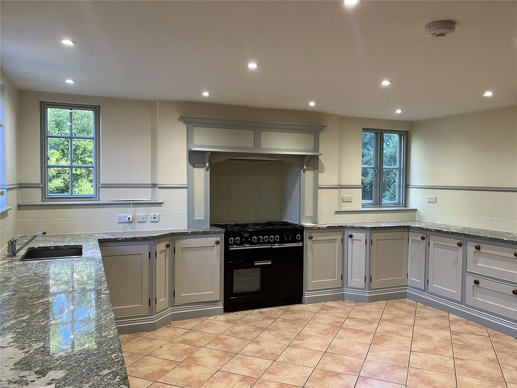 Property photo 2 of 13 Picture No. 03