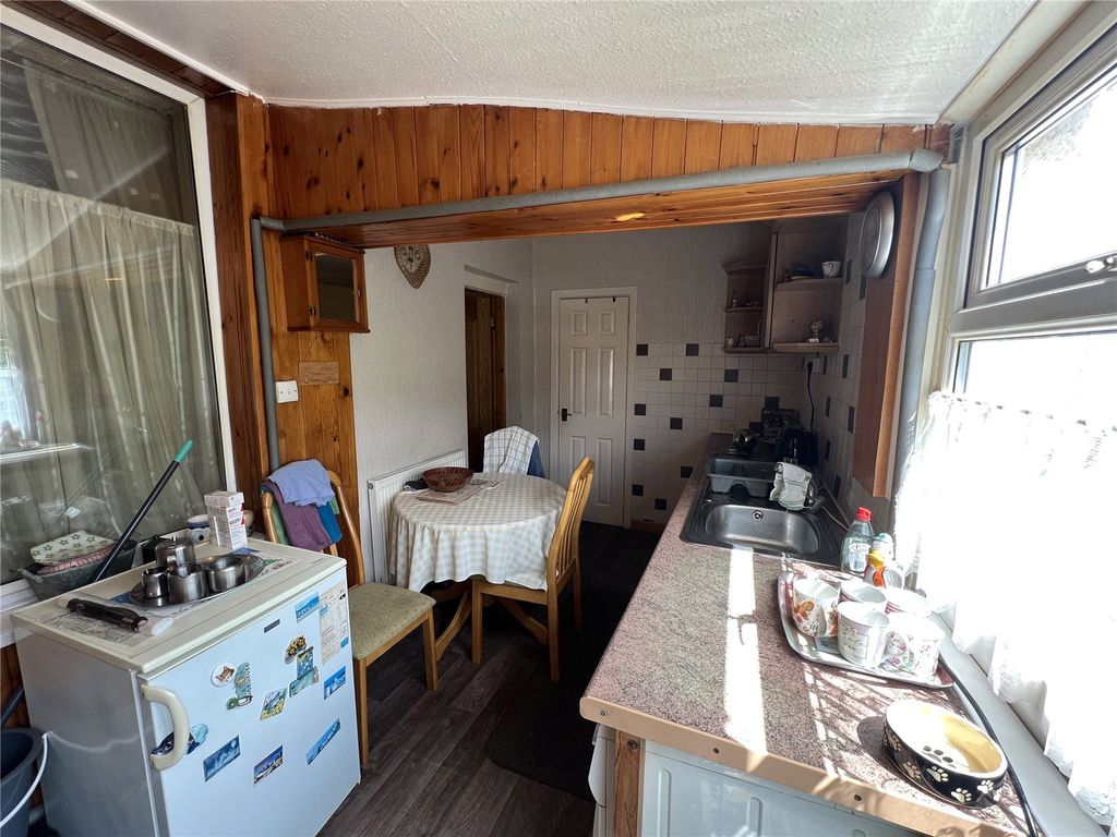 Property photo 3 of 11 Picture No. 09
