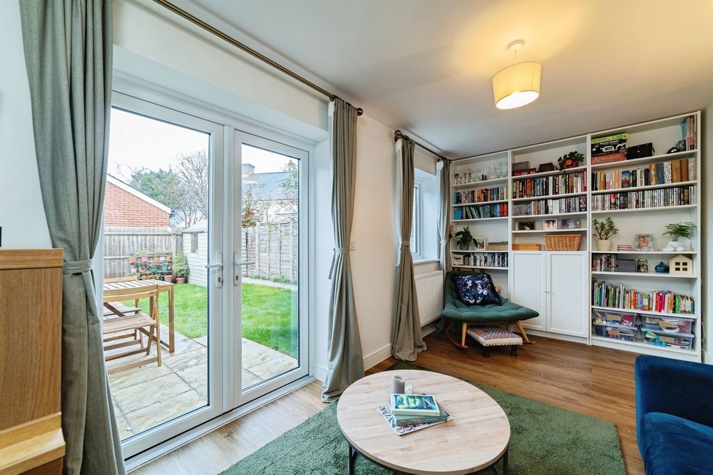 Property photo 3 of 17