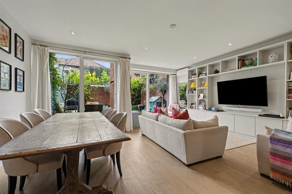 Property photo 2 of 11 2.Jpg