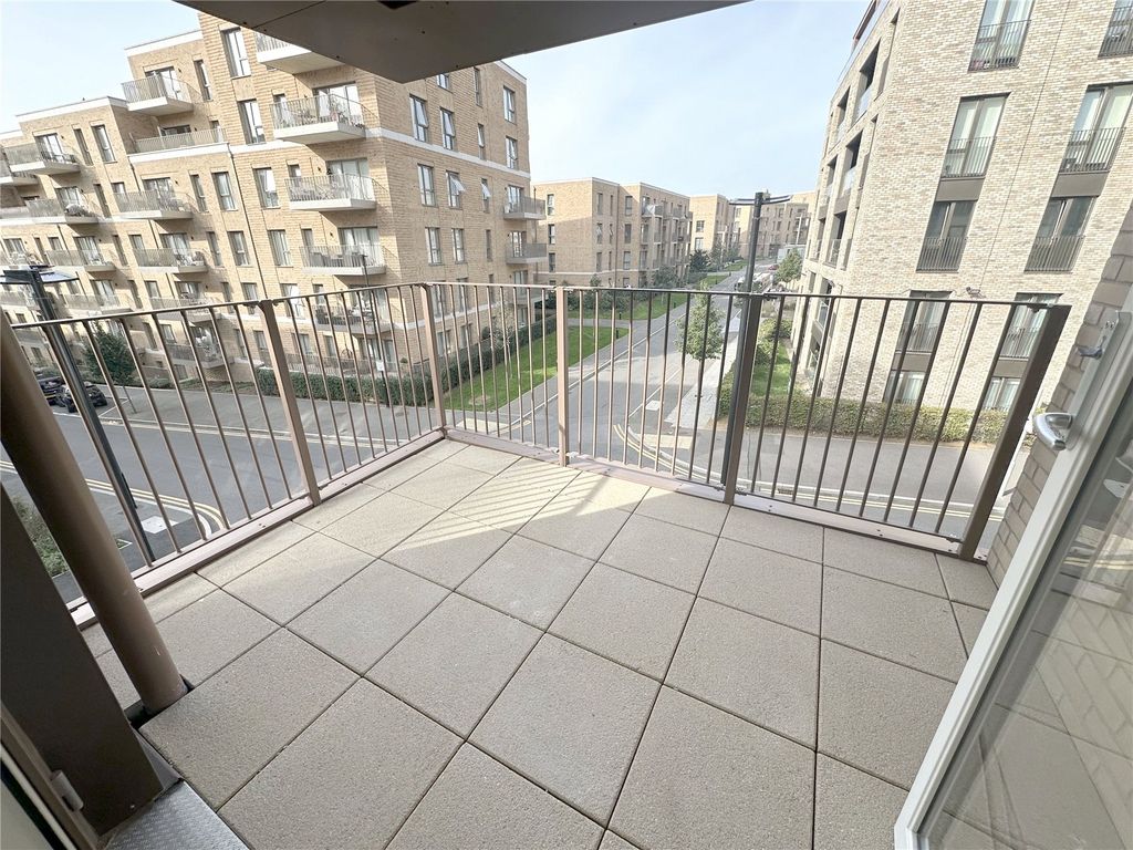 Property photo 3 of 12 Picture No. 01