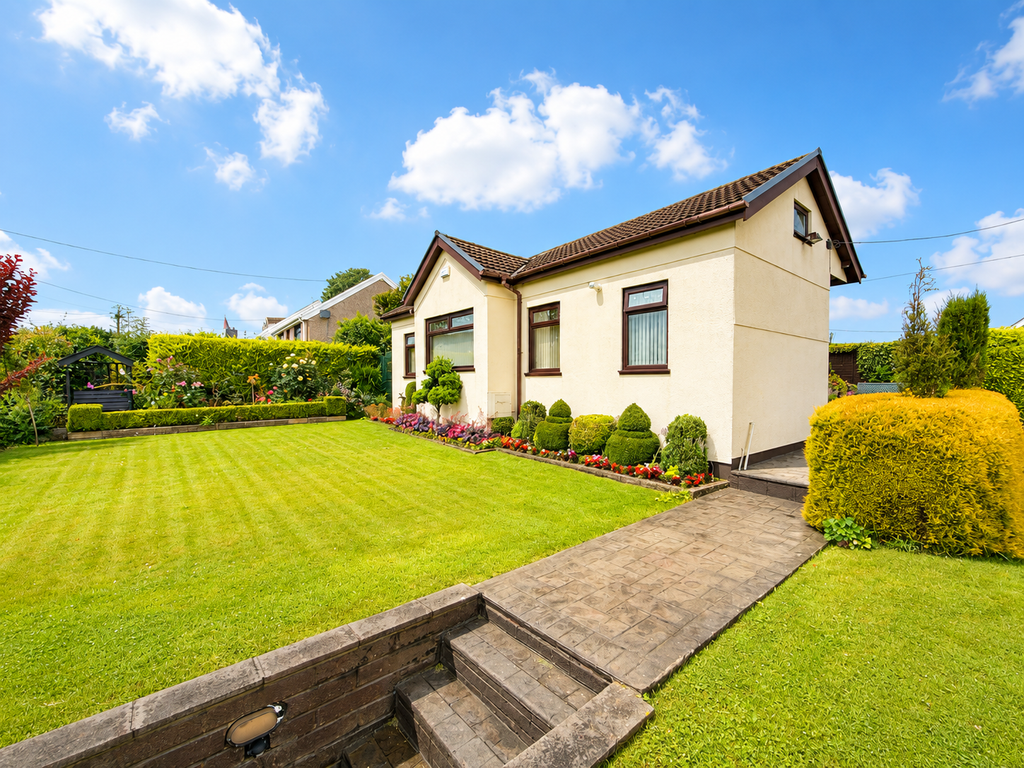 Property photo 1 of 21 3D0177B0-6976-4B3F-8Dd8-C298962CC703