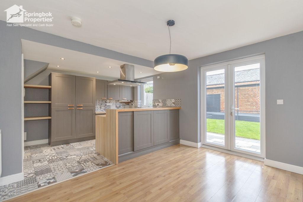 Property photo 3 of 14 Image 2