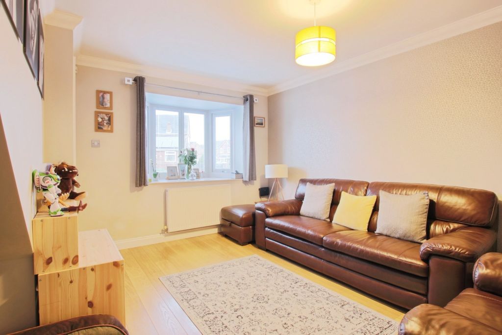 Property photo 2 of 12 4504903