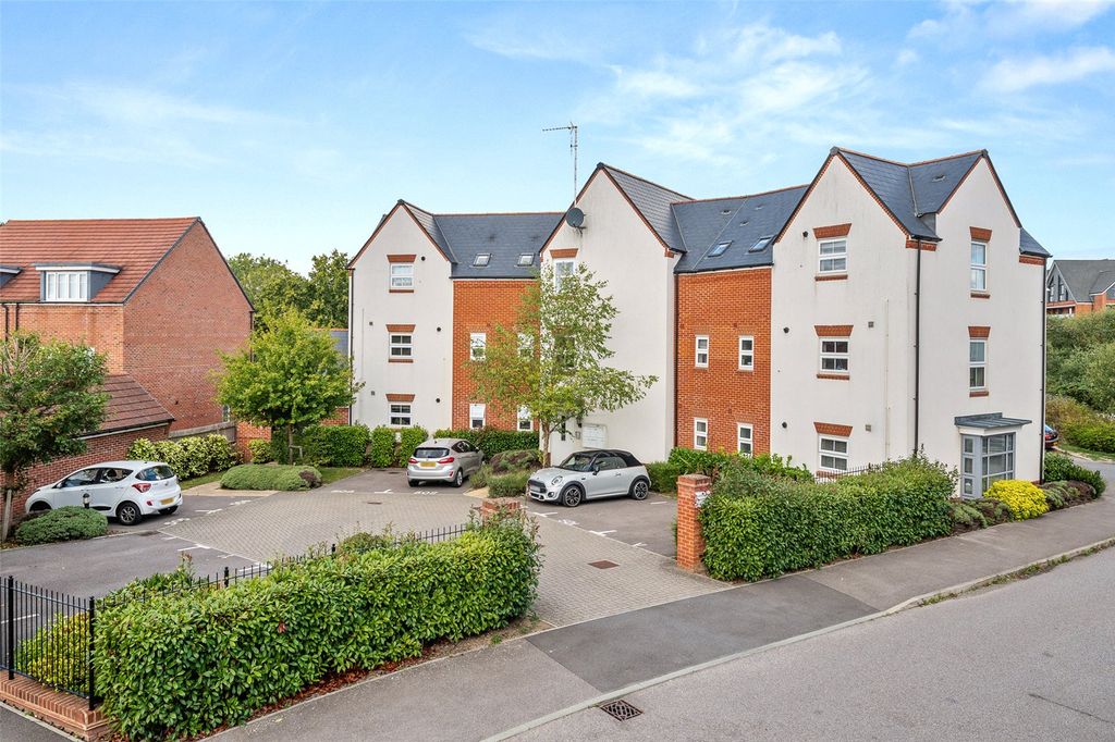Property photo 2 of 10 Picture No. 03