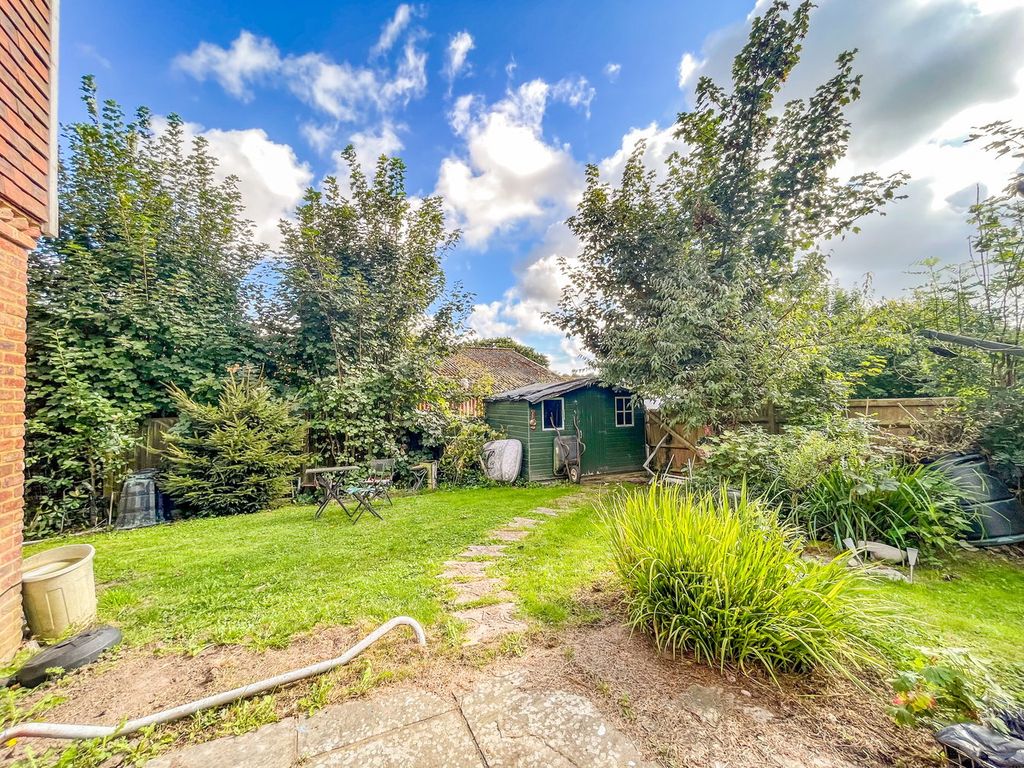 Property photo 2 of 13