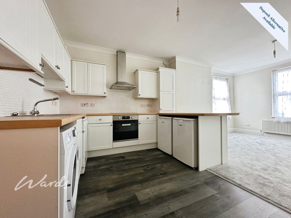 Property photo 3 of 27 Kitchen