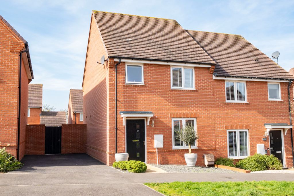 Property photo 1 of 25