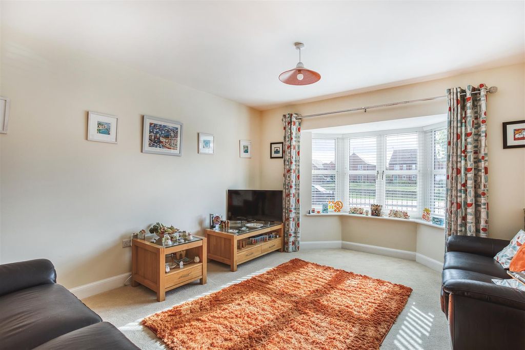 Property photo 3 of 18