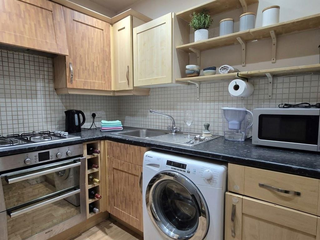 Property photo 2 of 10 1791802846784.Jpg